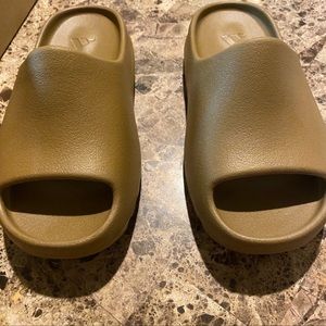 Yeezy Slides